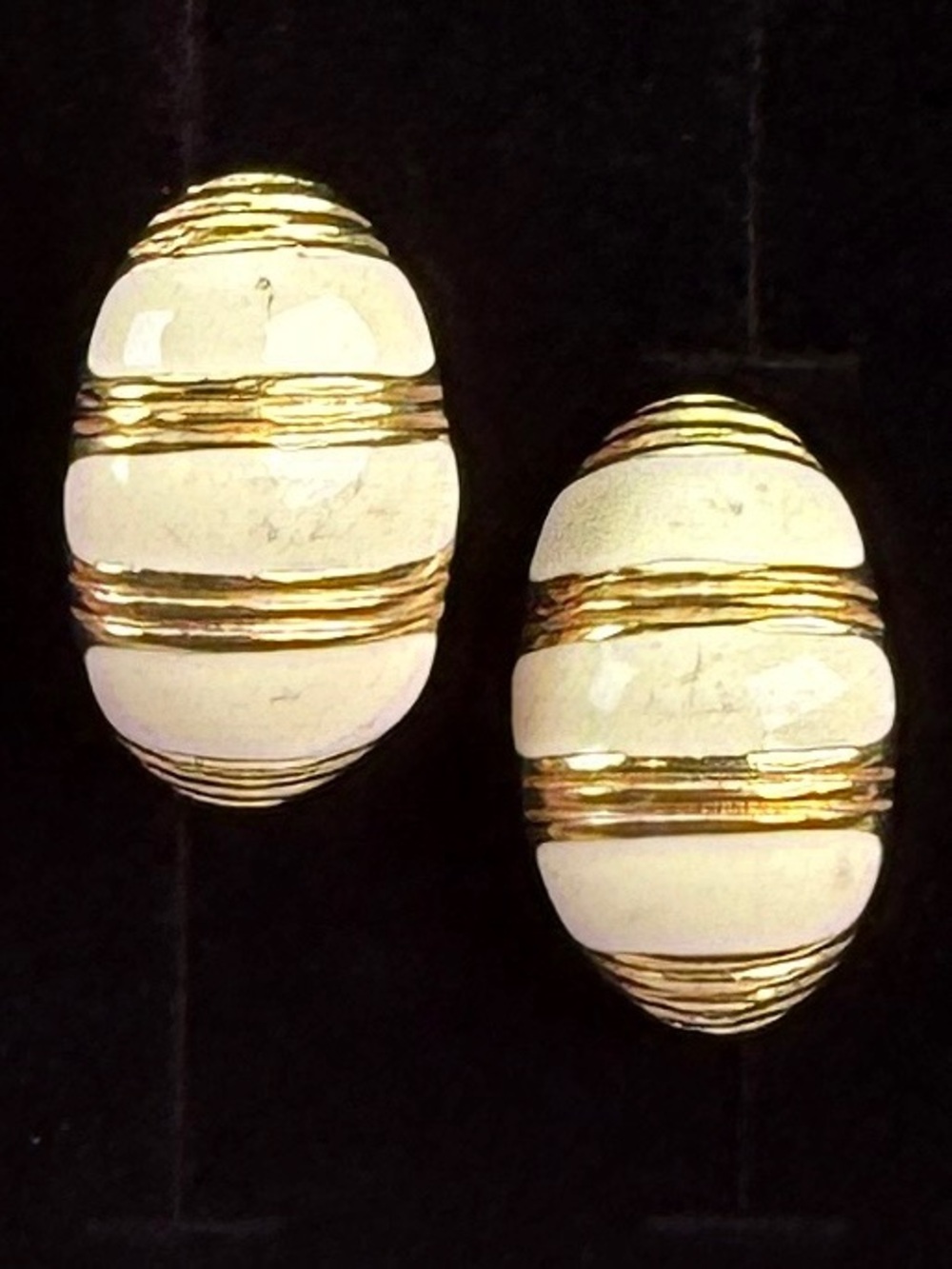 vintage goldtone cream enamel clip on earrings